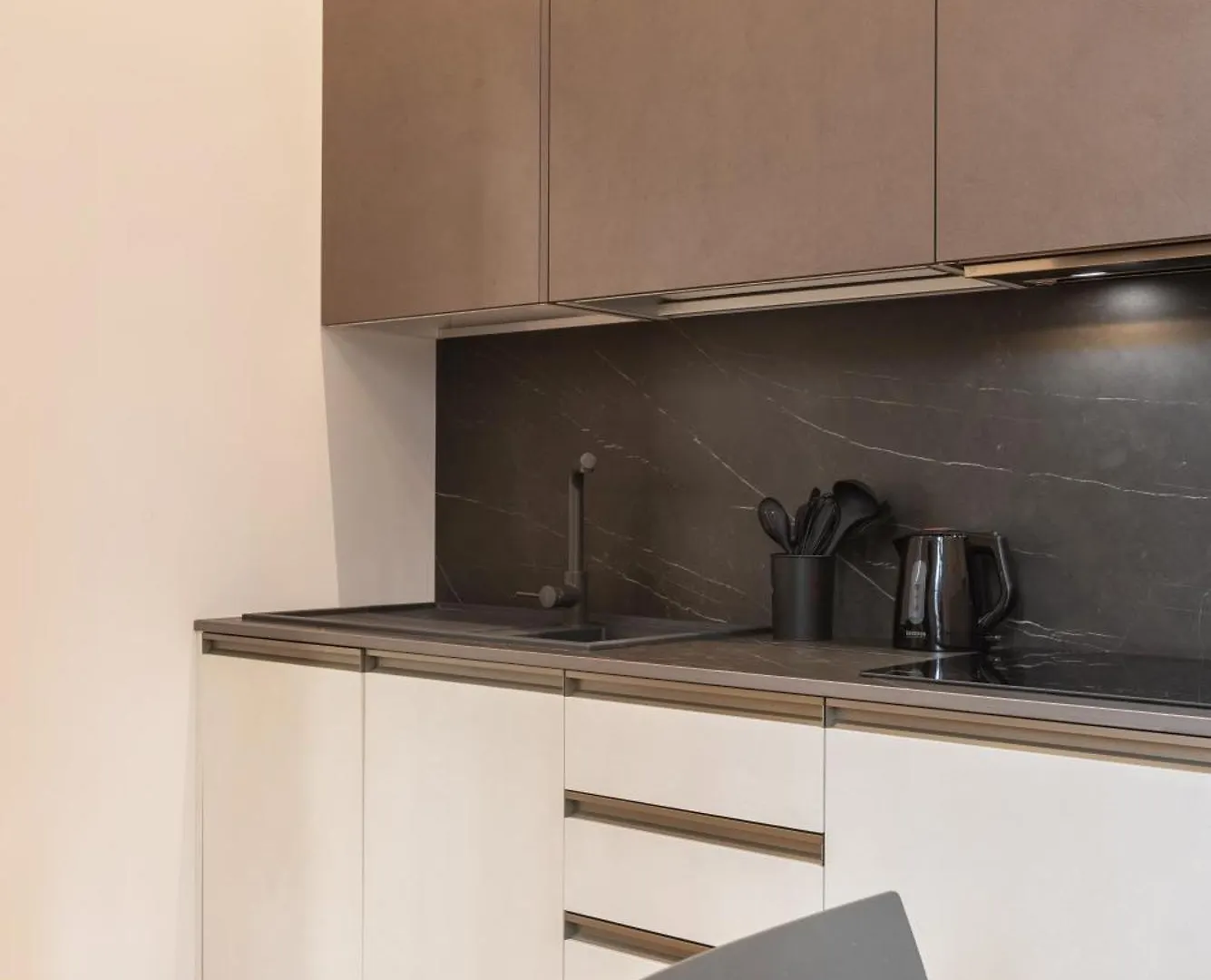 Monte Nero 2Br Apt Pta Romana M3 ميلان 0*,  إيطاليا