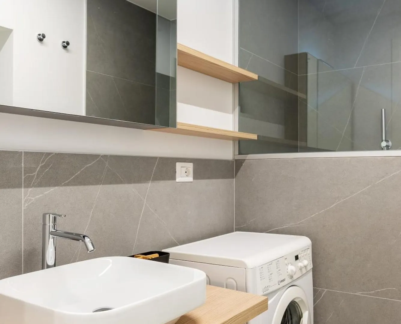 Monte Nero 2Br Apt Pta Romana M3 Milan Apartment
